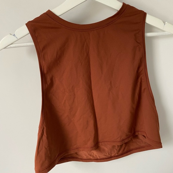 Lululemon Tank - Picture 1 of 2